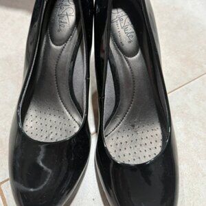 Black Pointed-Toe High Heels - Classic Elegant Work/Evening Pumps